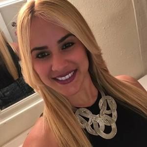 Meet your Posher, Aisha